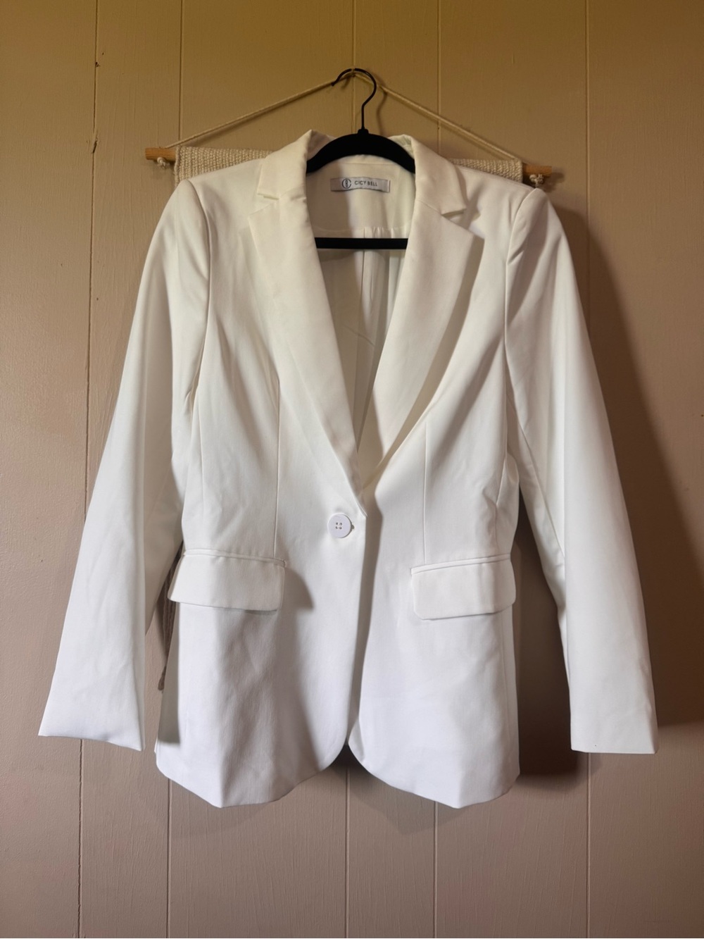 Cicy Bell White Single-Button Blazer